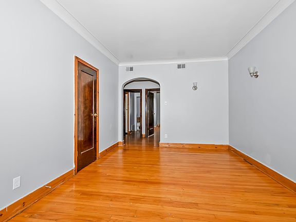 5th image of 6237 S Kedzie Ave #209