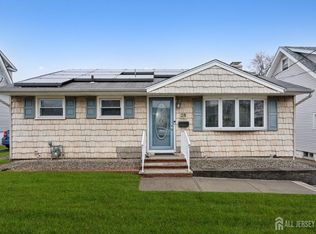 28 3rd Ave, Port Reading, NJ 07064