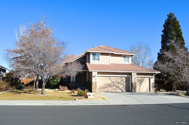 6490 Brookview Cir photo 1