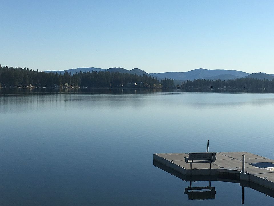 Beautiful Diamond Lake