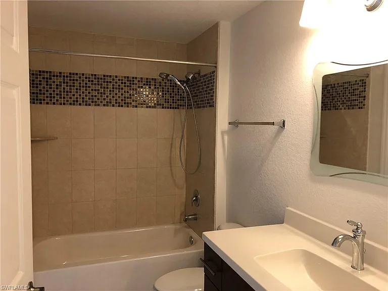 13150 Bella Casa Cir #1181 — Photo 8