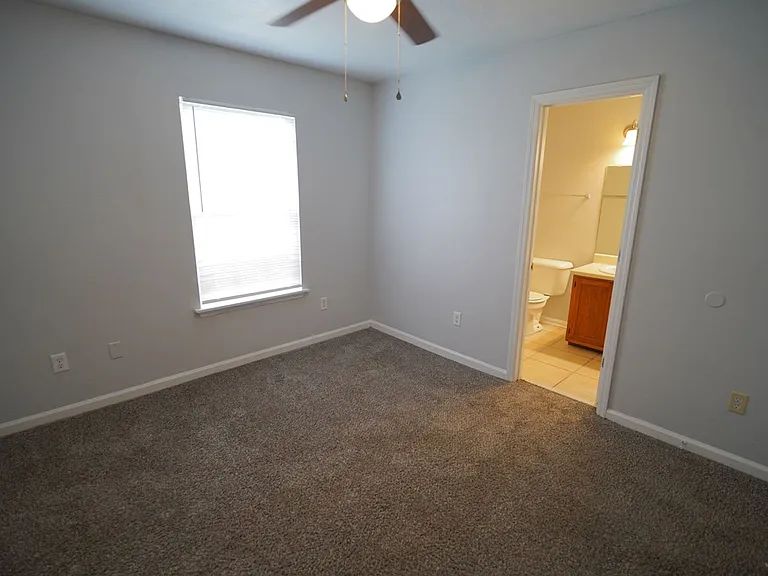 2442-2444-2446 Talco Hills Dr — Photo 20