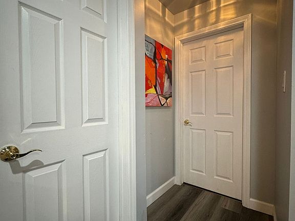 5th image of 859 N McCadden Pl APT 1