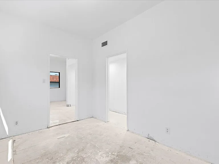7969 Foothill Blvd — Photo 21