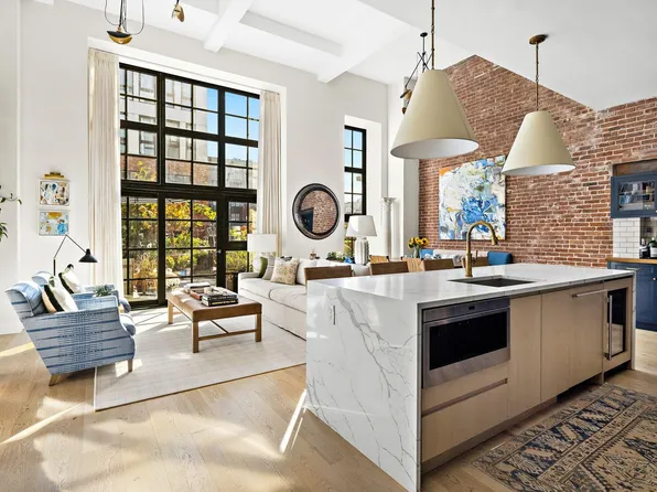 720 Clinton Street image 1 of 39