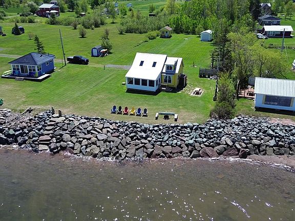 3rd image of 100 Sterling Ln