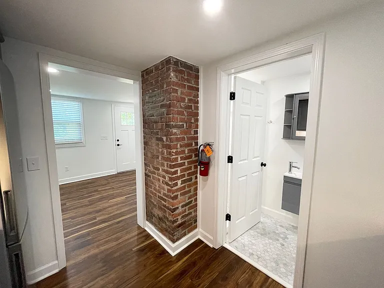 806 Florence St #810-A — Photo 10