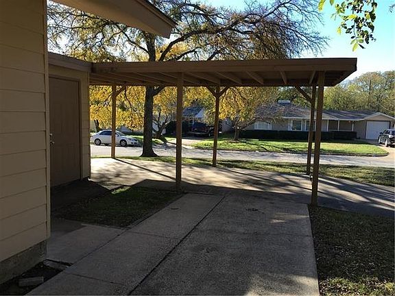 4th image of 907 S Mills Dr