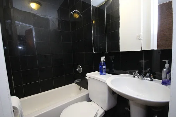 Rented by Compass | media 18