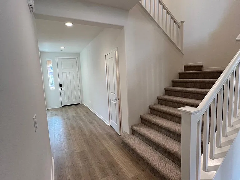 15544 Kings Peak Dr — Photo 8