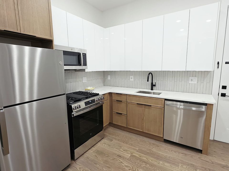 1st image of 40 Lembeck Ave #11