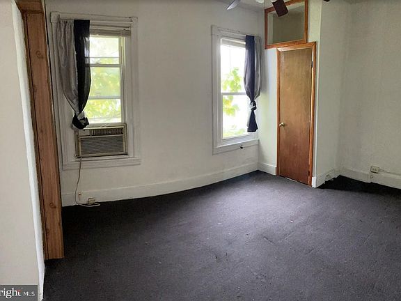 3rd image of 5126 Race St #2R
