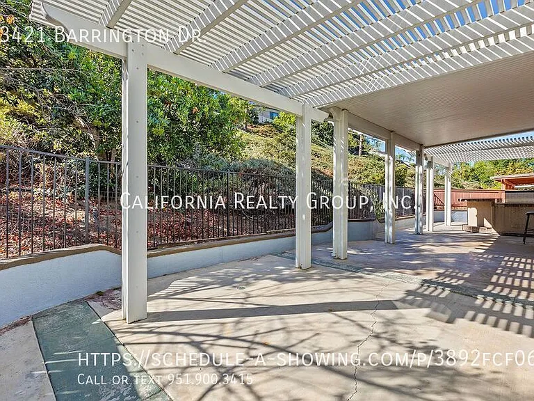 33421 Barrington Dr — Photo 48