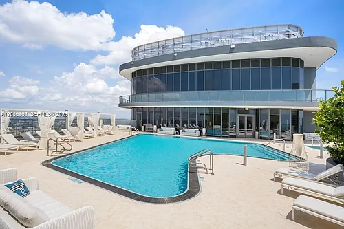 1000 Brickell Plz #3308 Photo 1