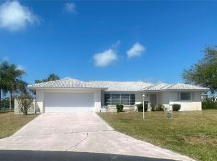 112 Bayview Dr, Nokomis, FL 34275