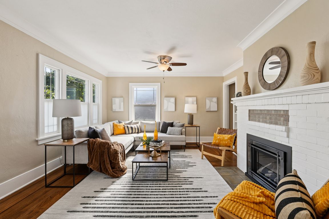 next background image