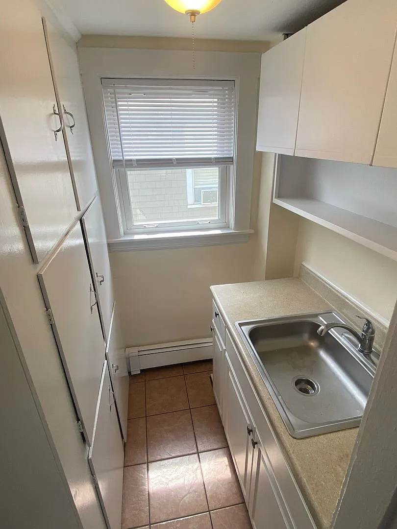 11 Clark St (12 Fayette St) — Photo 4