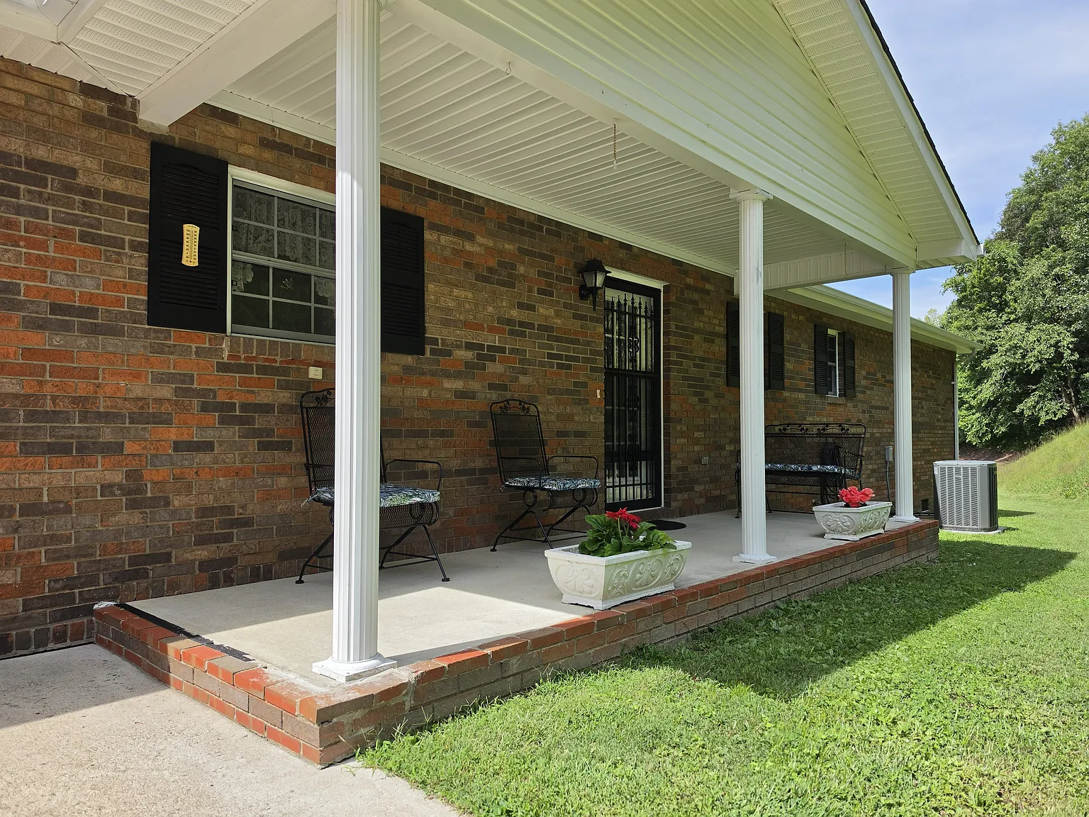 2 bed, $1,500 — Photo 4