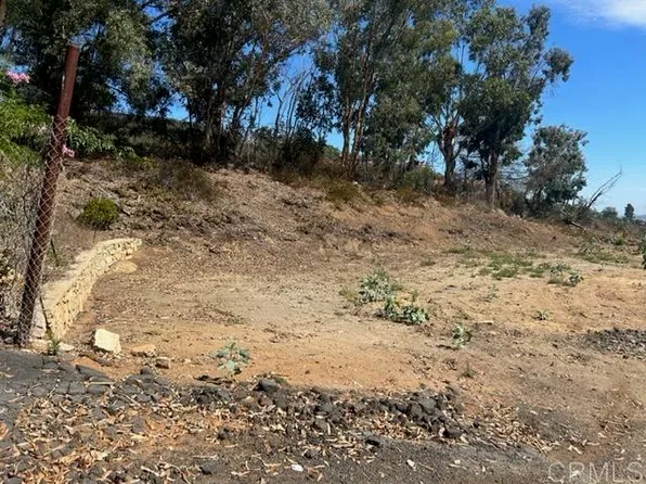 945 Pacific Vista Way, San Marcos, CA 92069