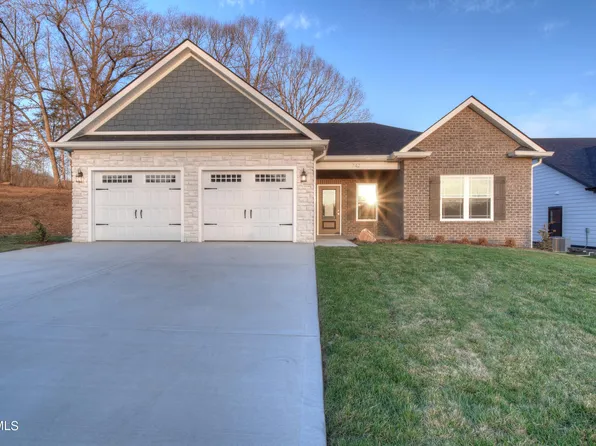 742 Hunts Terrace Dr, Kingsport, TN 37663