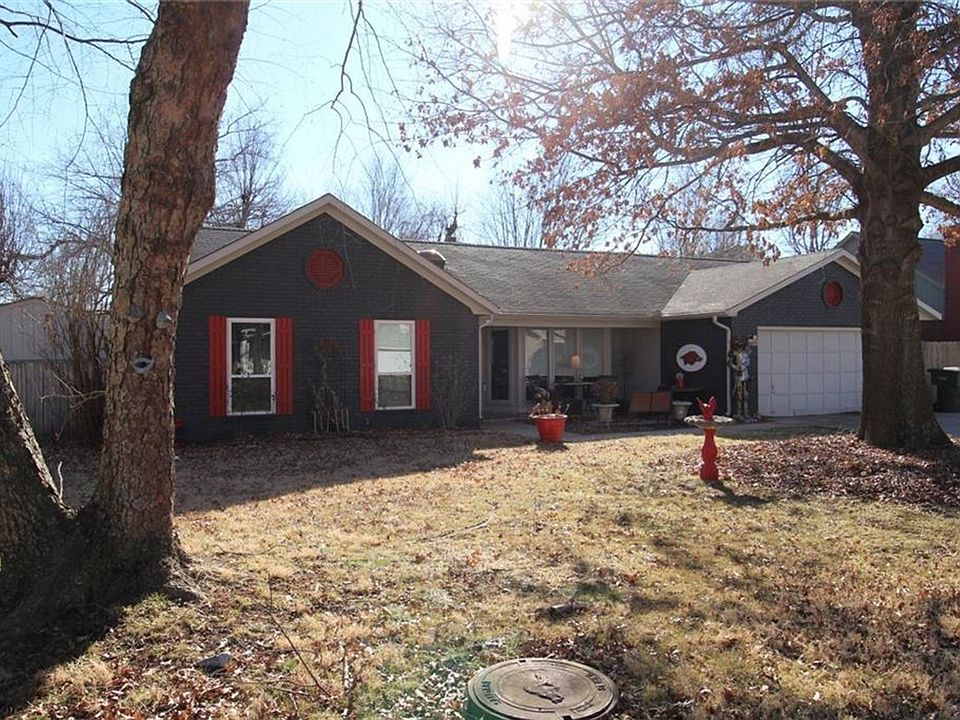 1st image of 1577 E Devonshire Pl