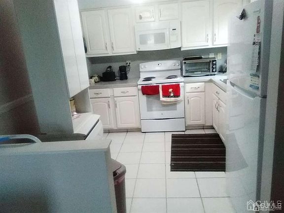2nd image of 607 N Winchester Ln #N