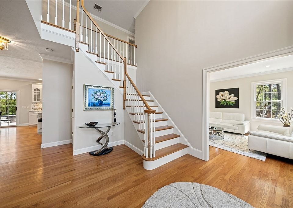 19 Falcon Ridge Dr, Hopkinton, MA 01748 | Zillow