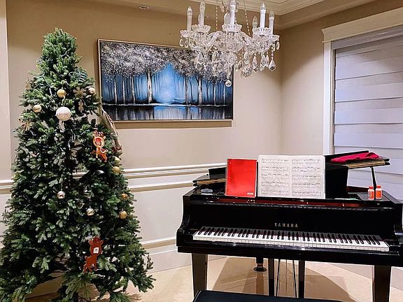 5th image of 8180 Lundy Rd