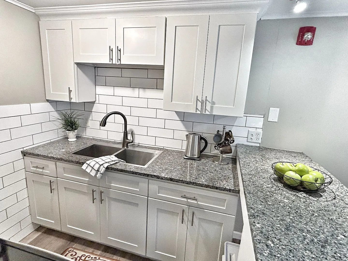 Storrs Apts — Photo 2