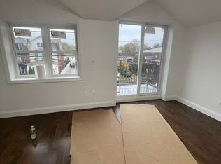 (Undisclosed Address), College Pt, NY 11356