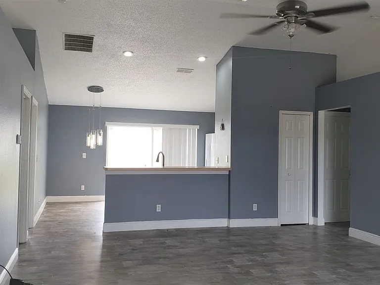 5141 Pine Needle Dr — Photo 4