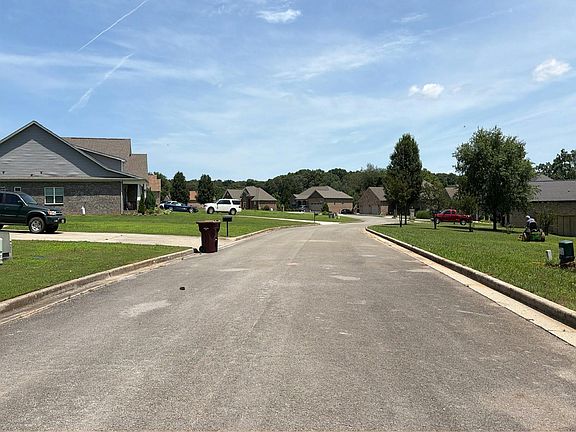 4th image of 15263 Spring Lake Dr