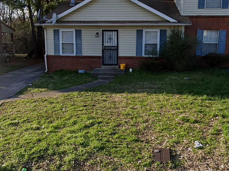 1334 Bellshire Terrace Dr — Photo 2