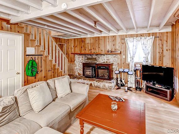 5th image of 2191 Meadow Dr