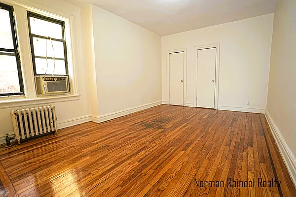 Rented by Norman Raindel, LREB | media 6