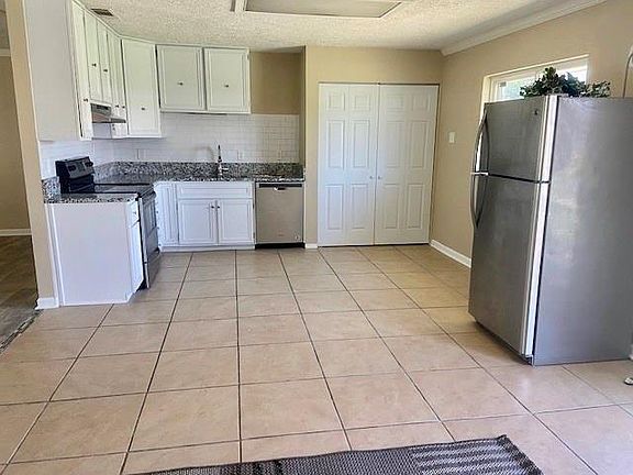 4th image of 501 Starling Dr