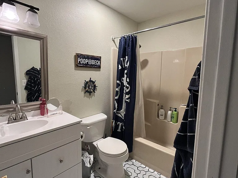 903 Largo Dr — Photo 10
