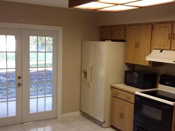 2nd image of 3458 Fox Hunt Ct