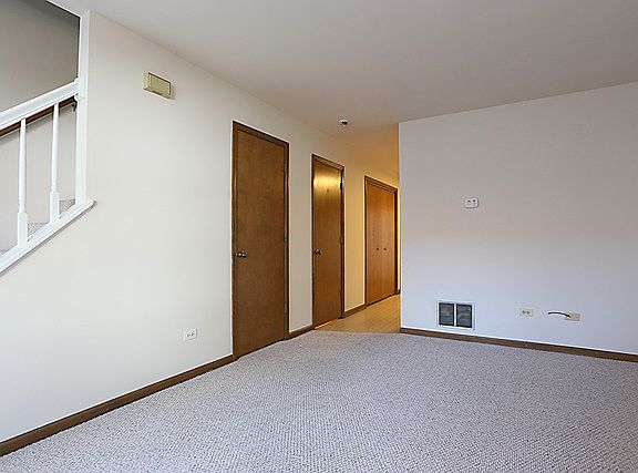 4th image of 444 Kensington Ct #444