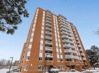 15 Sewells Rd #405, Toronto, ON M1B3V7