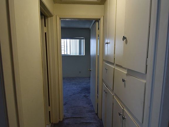 4th image of 11204 Peach Grove St APT 5