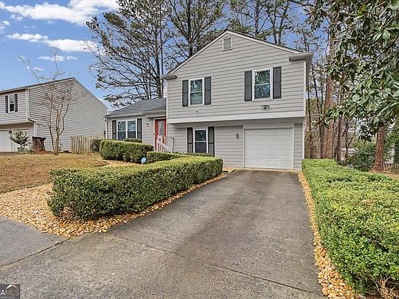 3rd image of 2964 Carrie Farm Rd NW
