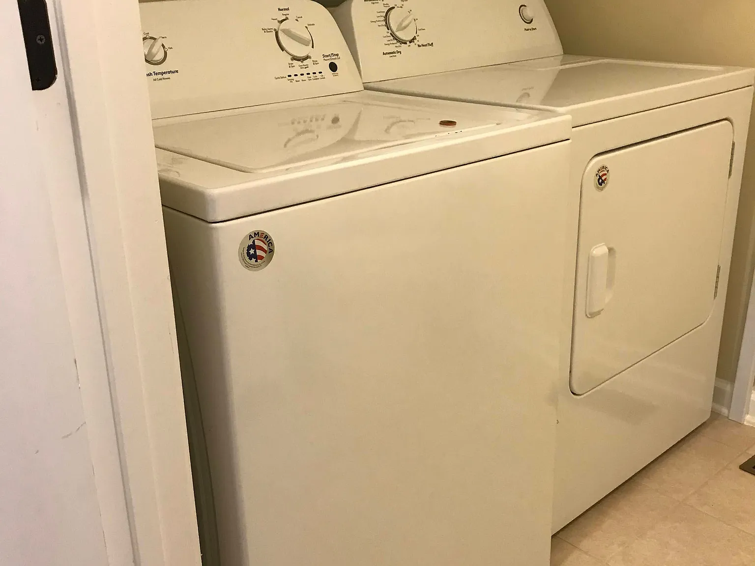 4 bed, 3.5 bath, 1408 sqft, $3,850 — Photo 4