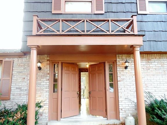 Entry/Foyer