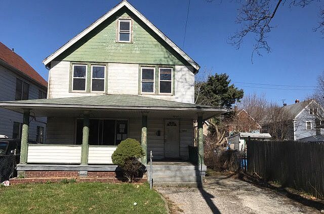 1st image of 699 E 91st St