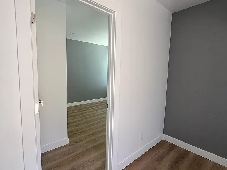 545 W Shenandoah St #B — Photo 3