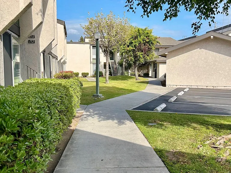 Cedar Glen Apartment Homes — Photo 18