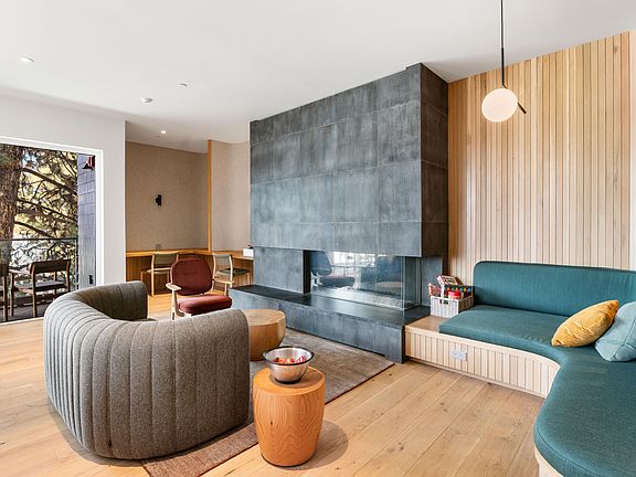 5th image of 2745 NW Ordway Ave #207