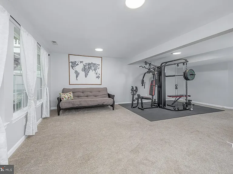 372 Concetta Dr — Photo 7
