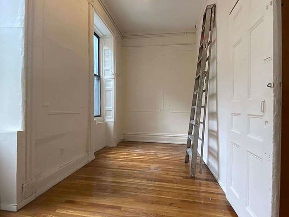 4th image of 147 Bleecker St APT 2
